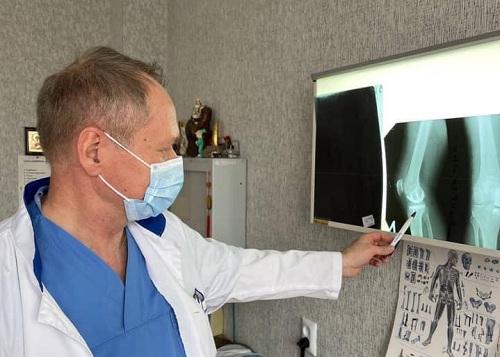 СМИ о нас: В Николаеве врач-травматолог провел современную, востребованную операцию на коленном суставе